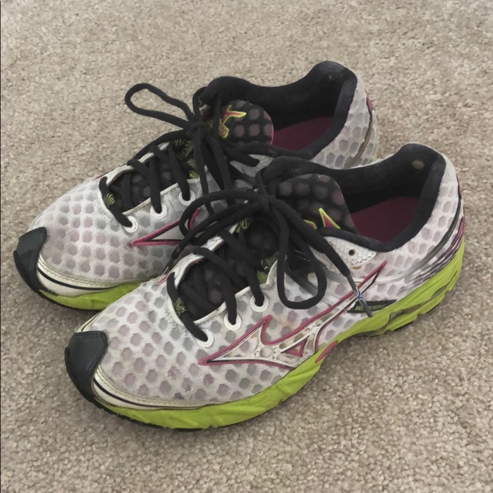 Mizuno wave precision 12 running shoes size 7.5